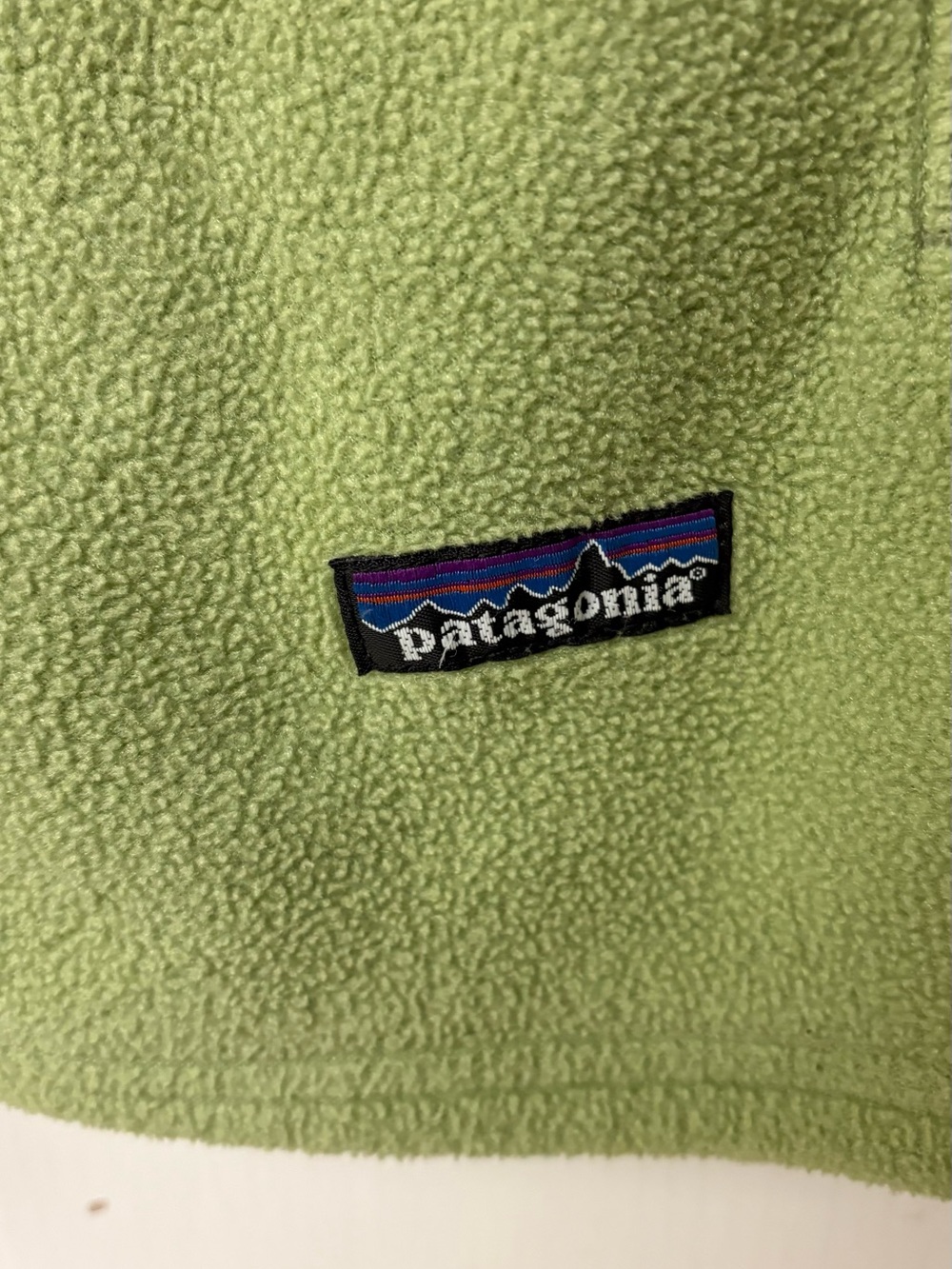 Patagonia Green Fleece Vest with Zip Pockets - Picture 4 of 4